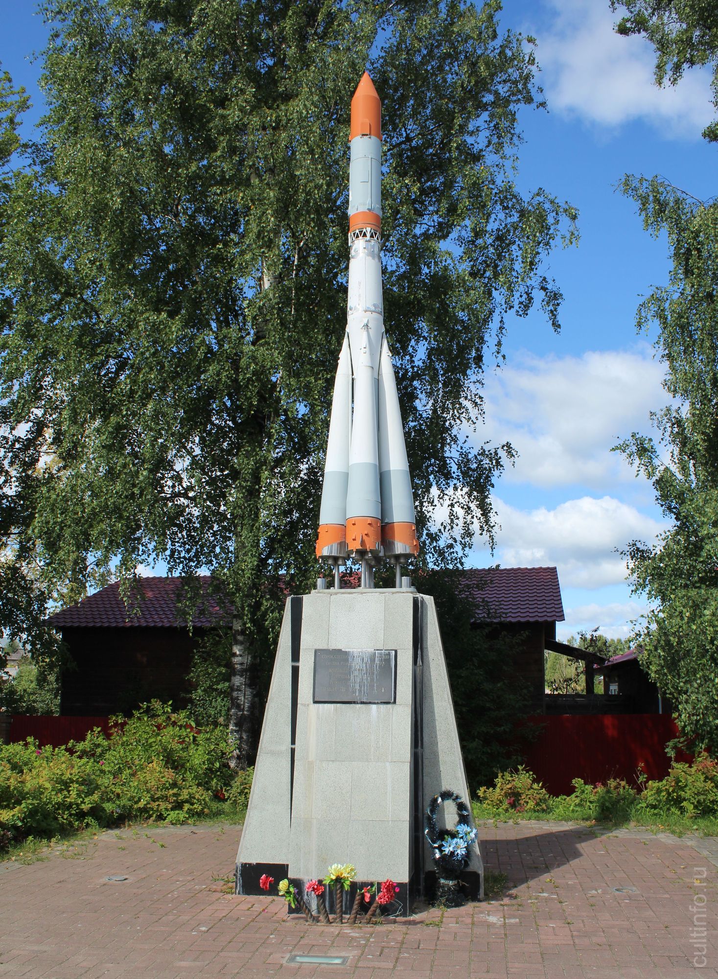 Макет ракеты «Восход-2» в селе Бабушкино